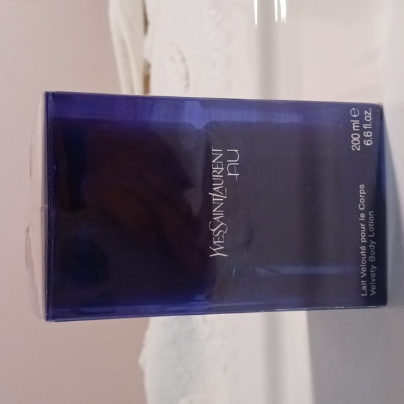 YvesSaintLaurent NU 200ml. 6.6fl.oz. - Picture 3 of 4